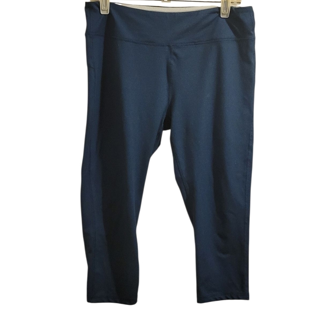 Marika Navy Blue Capri Leggings Size Medium